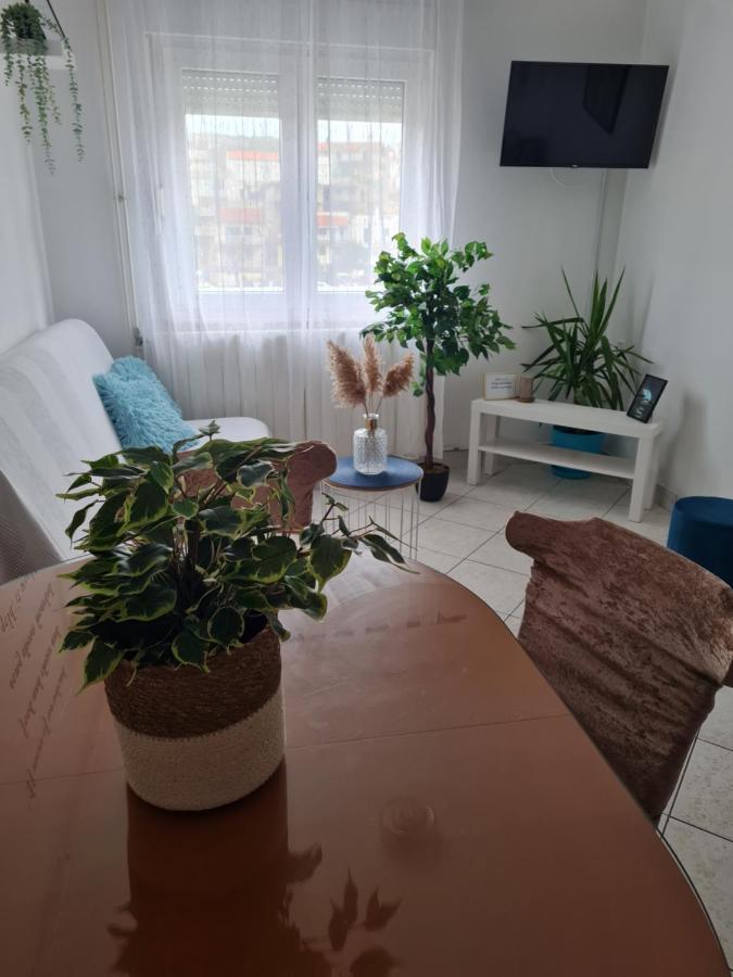 Mellon Apartments Zaton  Екстер'єр фото
